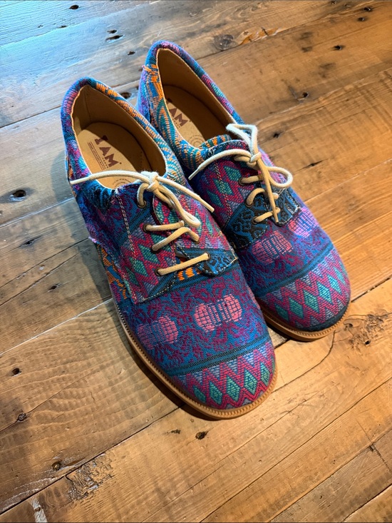 I am Other - Embroidered men’s oxford Mayan resort wear size 13